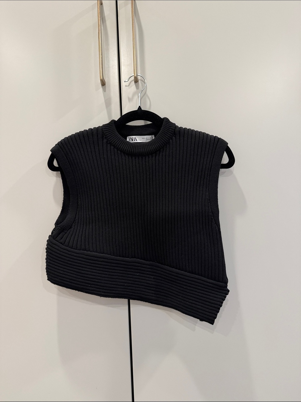 Zara Asymmetric Ribbed Sleeveless Top